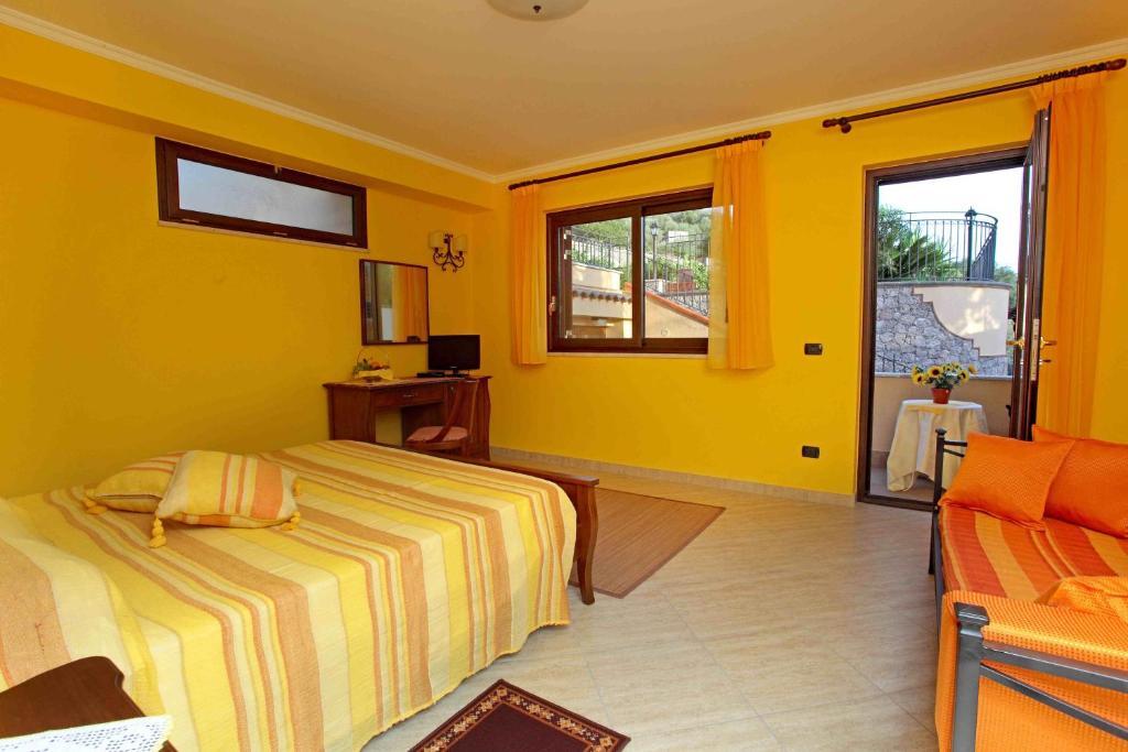 גיארדיני נאקסוס Villa Veronica חדר תמונה