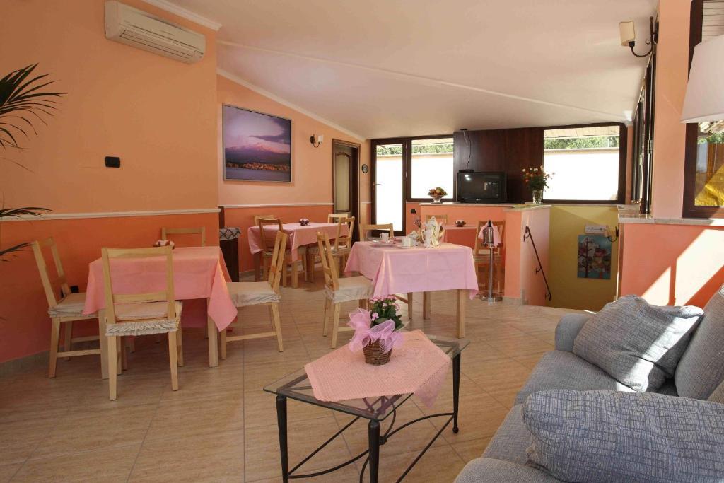 גיארדיני נאקסוס Villa Veronica מראה חיצוני תמונה