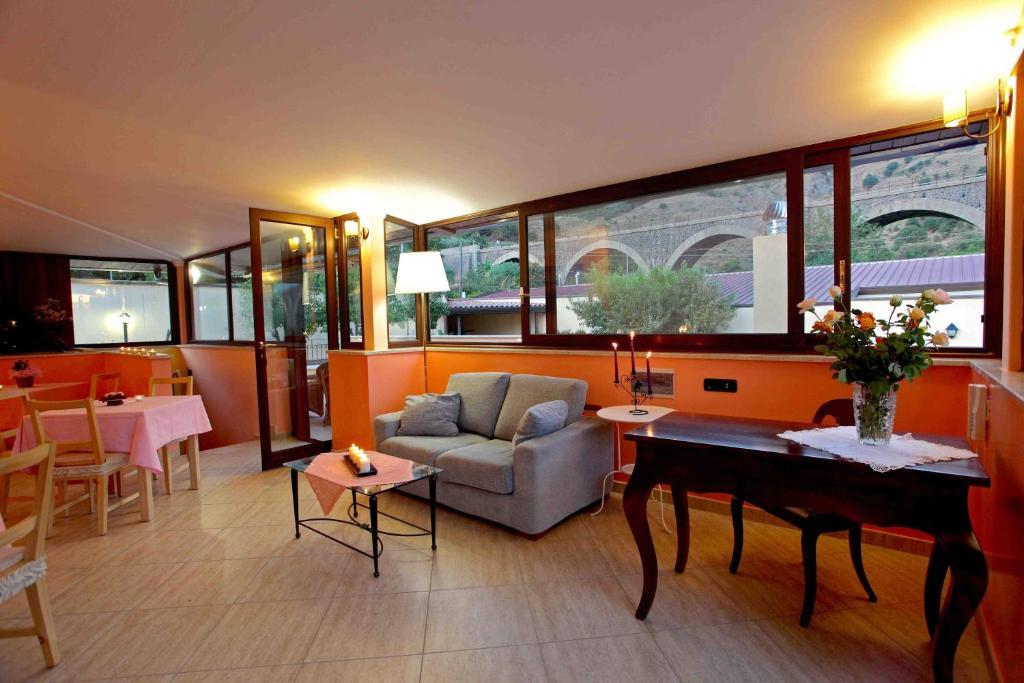 גיארדיני נאקסוס Villa Veronica מראה חיצוני תמונה