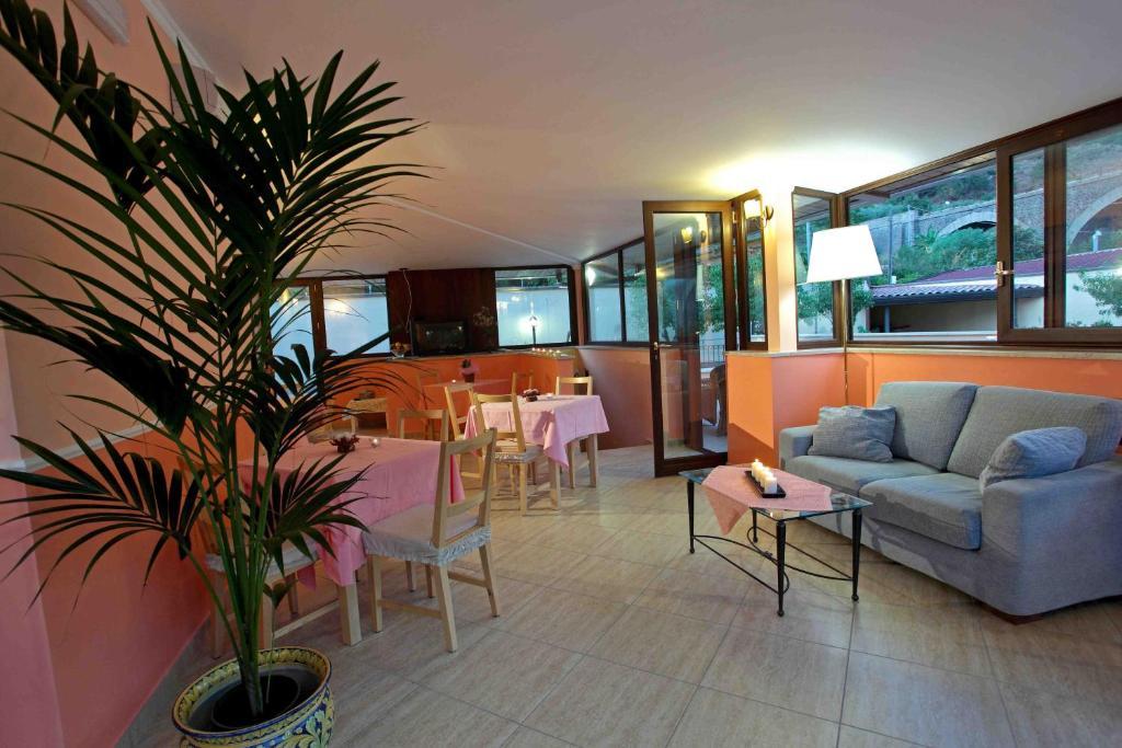 גיארדיני נאקסוס Villa Veronica מראה חיצוני תמונה